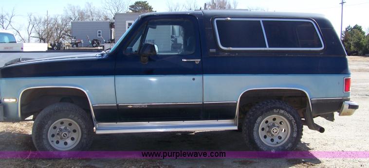 image for item 7323 1991 Chevrolet Blazer Silverado 150