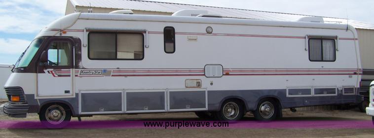 image for item 7336 1990 Kountry Star 37' motor home