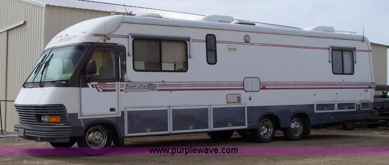 image for item 7336 1990 Kountry Star 37' motor home
