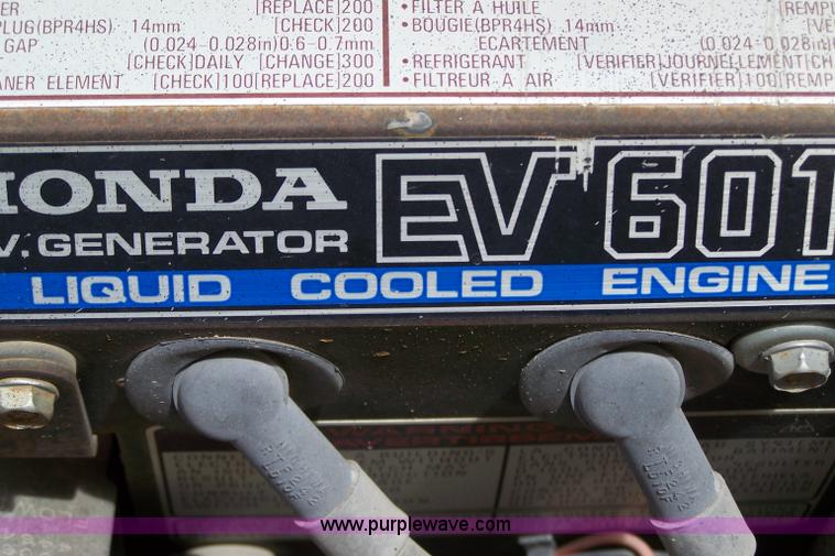 image for item 7336 1990 Kountry Star 37' motor home