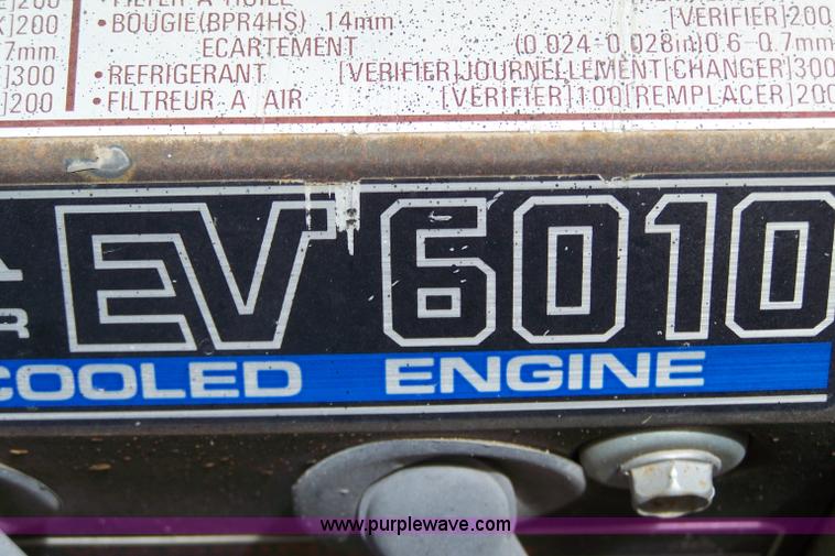 image for item 7336 1990 Kountry Star 37' motor home