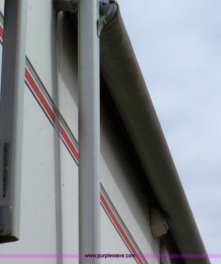 image for item 7336 1990 Kountry Star 37' motor home