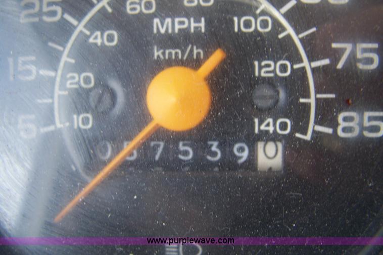 image for item 7336 1990 Kountry Star 37' motor home