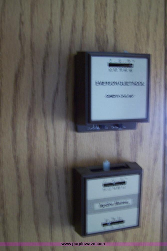 image for item 7336 1990 Kountry Star 37' motor home