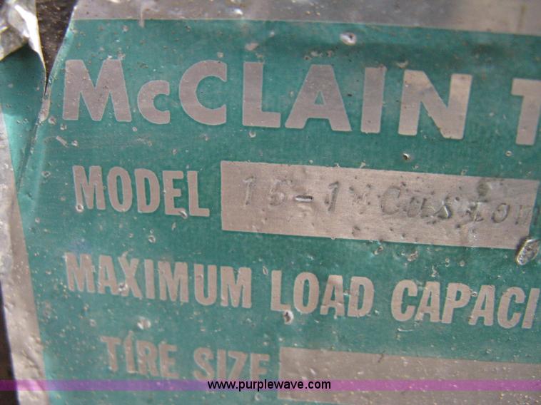 image for item 8011 1982 Glasstream Hydra Bass 15V 15' fishing boat with trailer