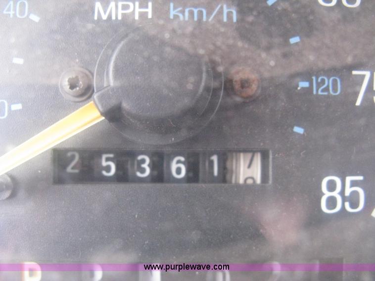 image for item 8012 1991 Ford F350 Custom XLT Lariat four-door flatbed dually pickup