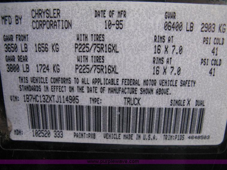 image for item 8084 1996 Dodge Ram 1500 Laramie SLT extended cab pickup truck