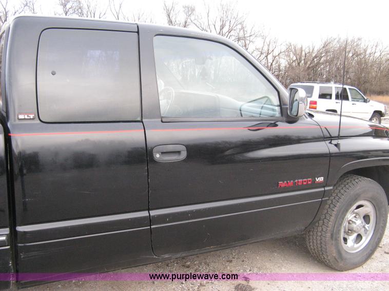 image for item 8084 1996 Dodge Ram 1500 Laramie SLT extended cab pickup truck