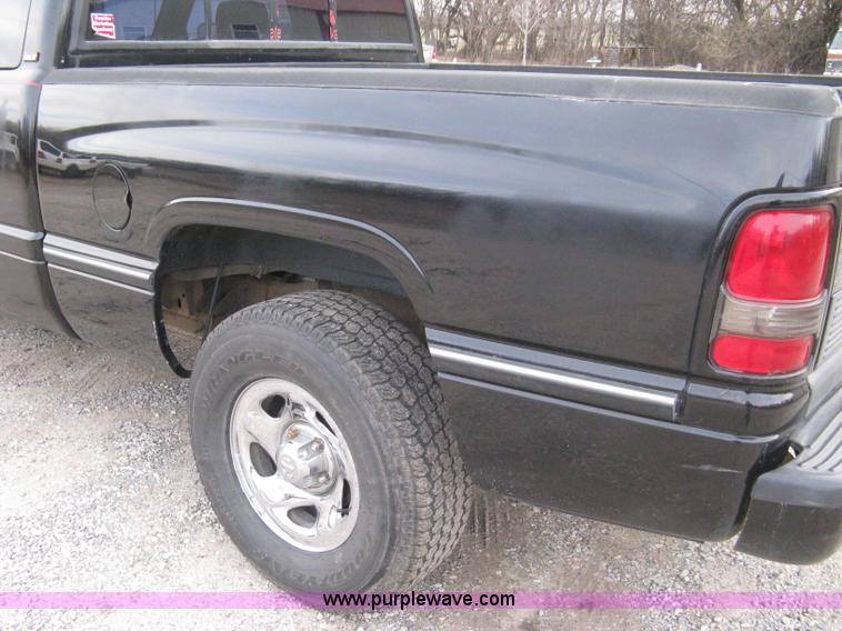 image for item 8084 1996 Dodge Ram 1500 Laramie SLT extended cab pickup truck