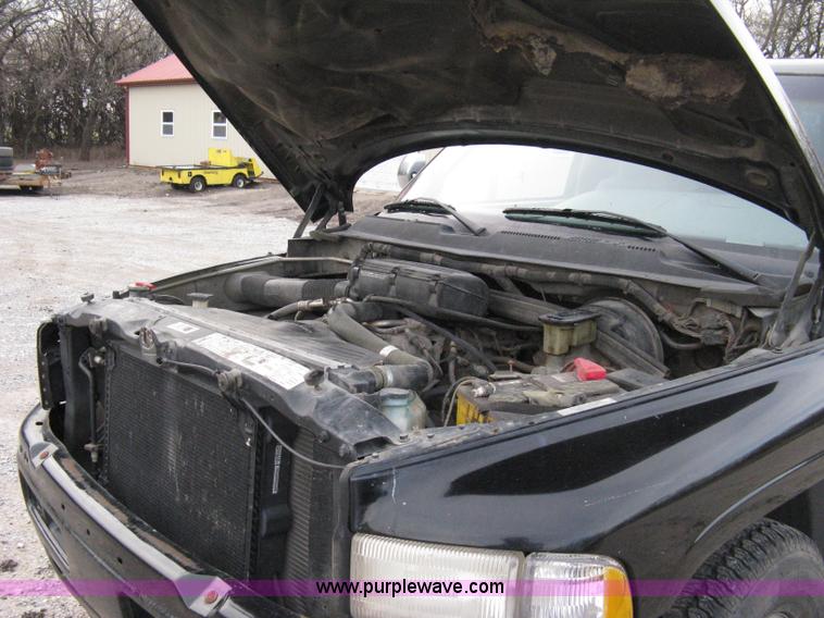 image for item 8084 1996 Dodge Ram 1500 Laramie SLT extended cab pickup truck