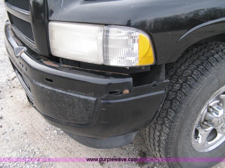 image for item 8084 1996 Dodge Ram 1500 Laramie SLT extended cab pickup truck