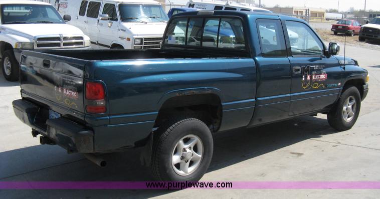 image for item 8093 1996 Dodge Ram 1500 club cab pickup truck