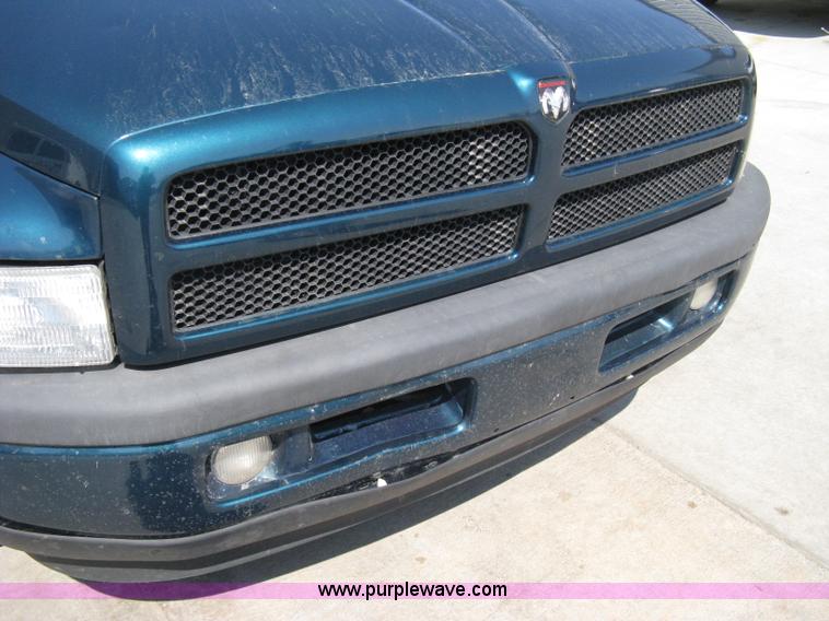 image for item 8093 1996 Dodge Ram 1500 club cab pickup truck