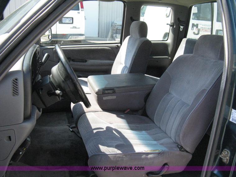 image for item 8093 1996 Dodge Ram 1500 club cab pickup truck