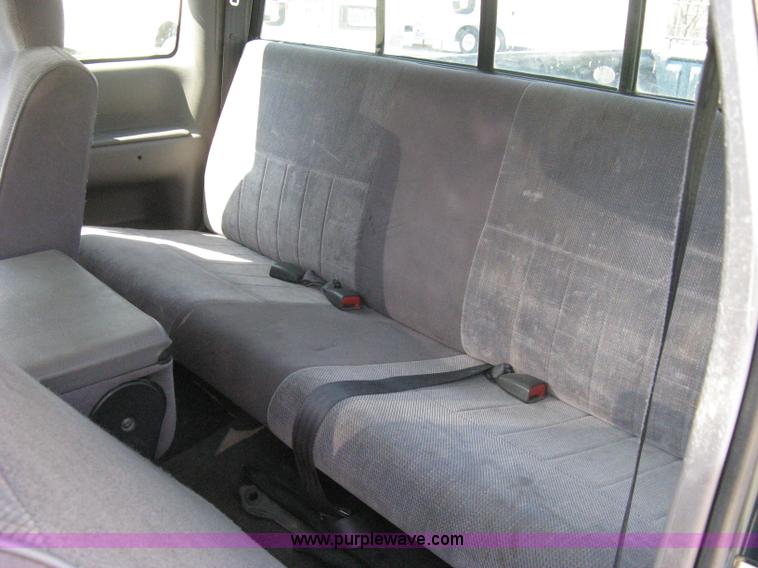 image for item 8093 1996 Dodge Ram 1500 club cab pickup truck