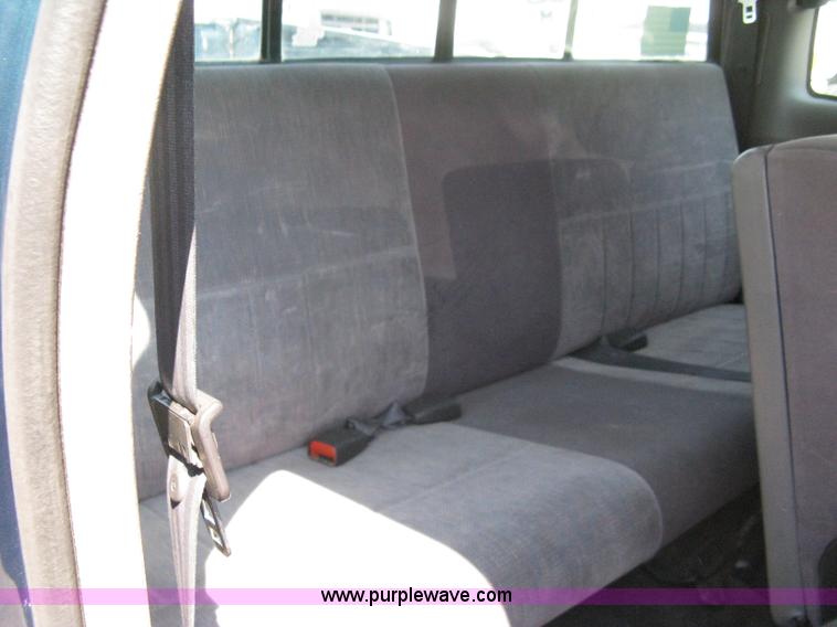 image for item 8093 1996 Dodge Ram 1500 club cab pickup truck