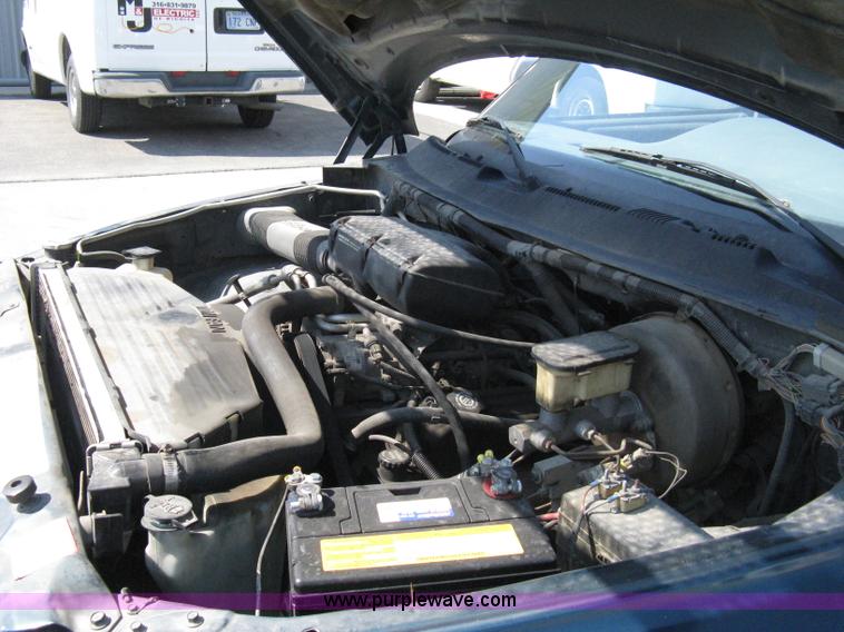 image for item 8093 1996 Dodge Ram 1500 club cab pickup truck