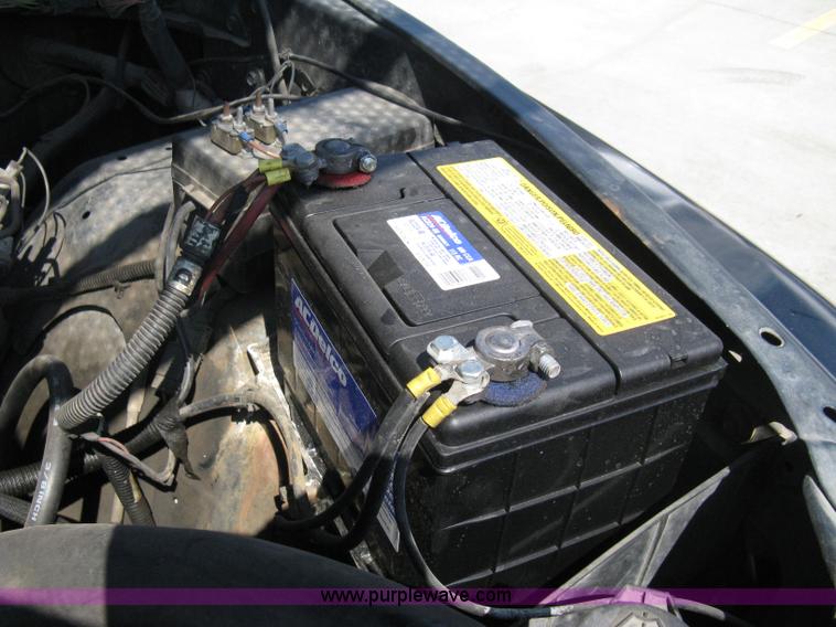 image for item 8093 1996 Dodge Ram 1500 club cab pickup truck