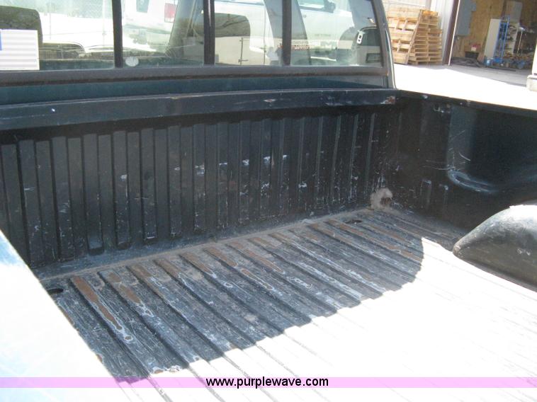 image for item 8093 1996 Dodge Ram 1500 club cab pickup truck