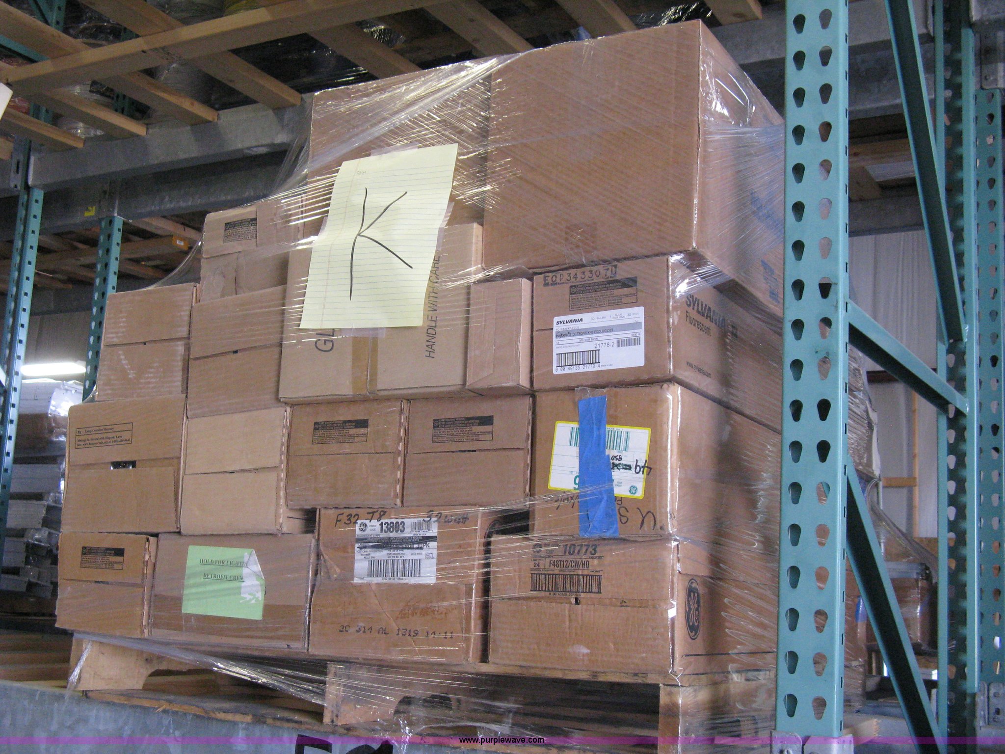 (8) pallets of assorted light fixtures and lamps/bulbs in Wichita, KS