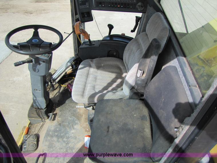 image for item 1020 2000 New Holland FX58 forage chopper