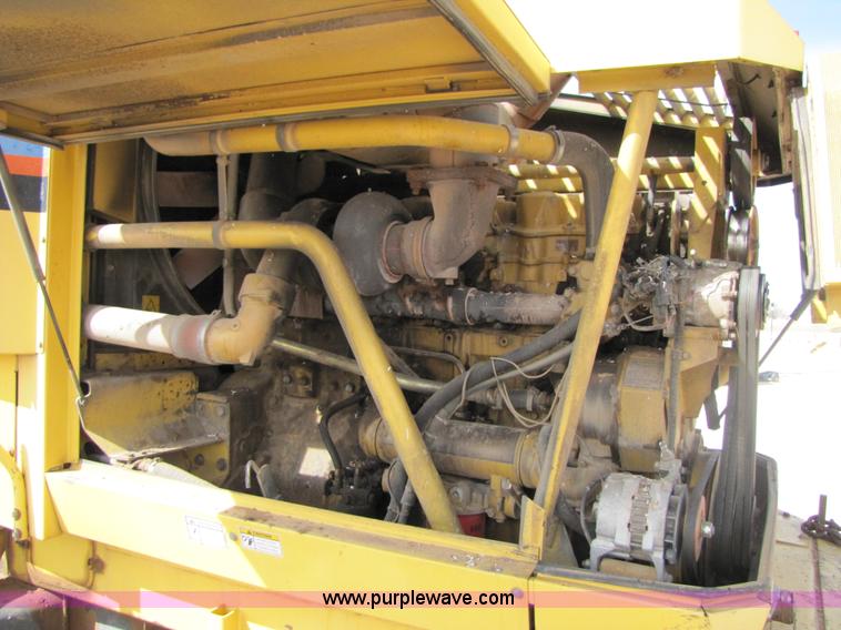 image for item 1020 2000 New Holland FX58 forage chopper