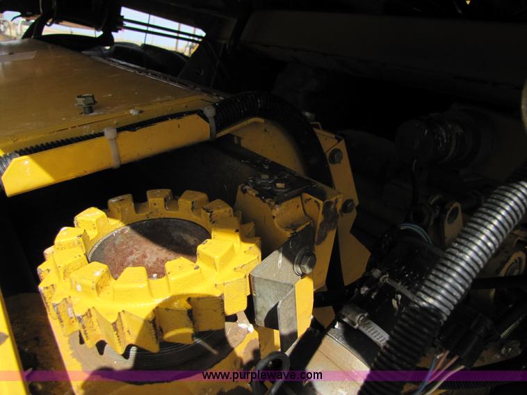 image for item 1020 2000 New Holland FX58 forage chopper