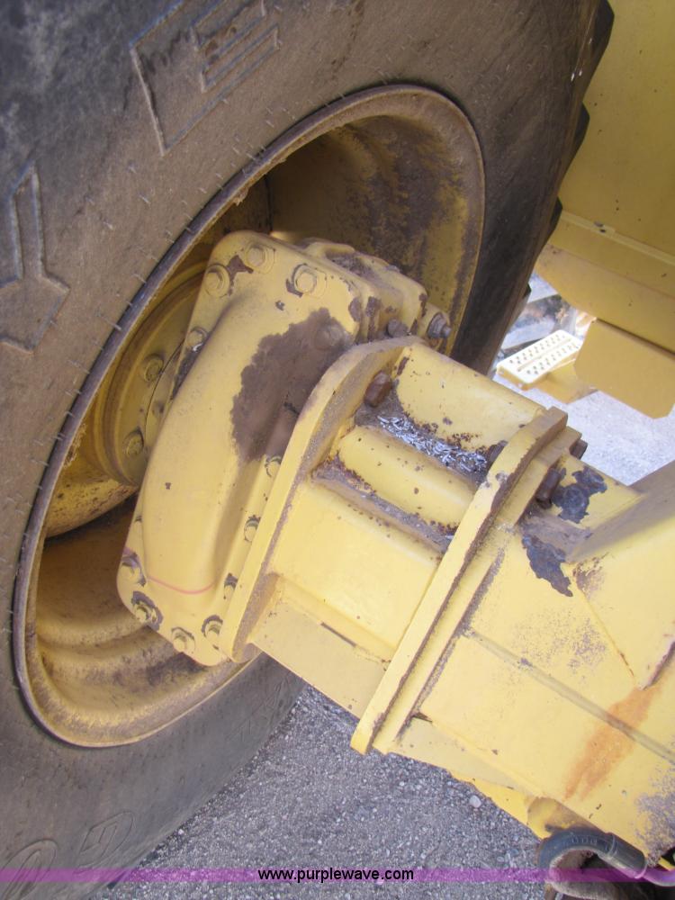 image for item 1020 2000 New Holland FX58 forage chopper