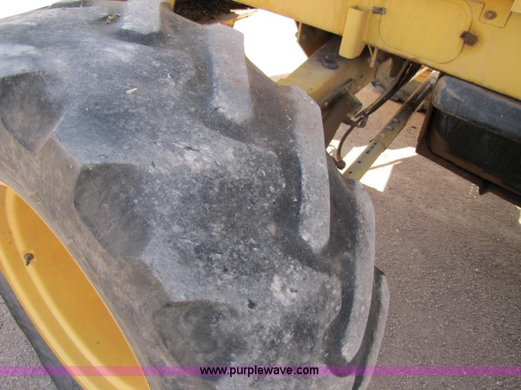 image for item 1020 2000 New Holland FX58 forage chopper