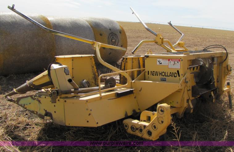 image for item 1021 2002 New Holland RI 450 forage header