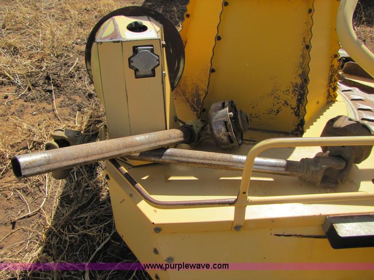 image for item 1021 2002 New Holland RI 450 forage header