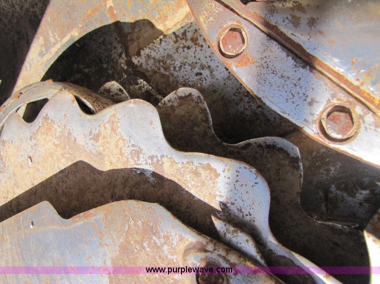 image for item 1021 2002 New Holland RI 450 forage header