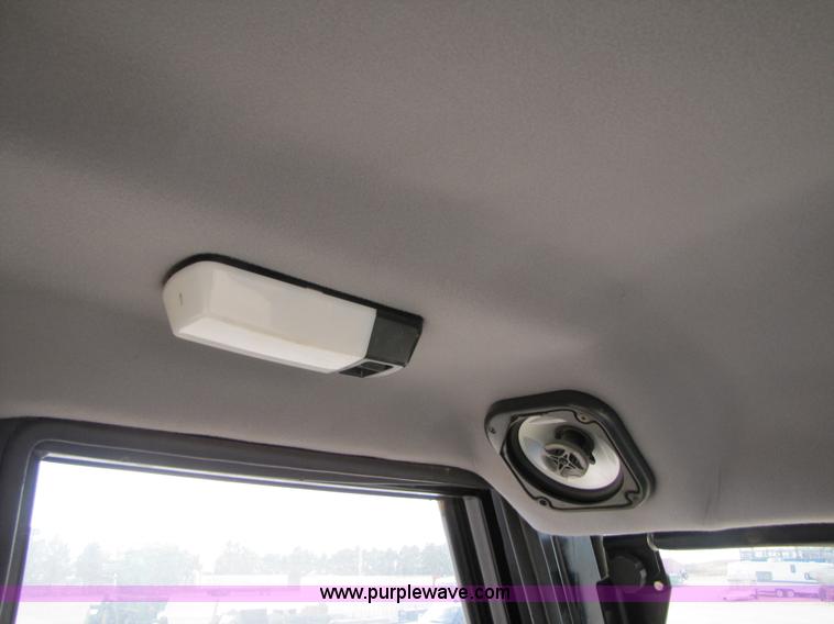 image for item 1022 1995 Caterpillar Challenger 85C track tractor