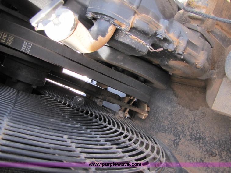 image for item 1022 1995 Caterpillar Challenger 85C track tractor