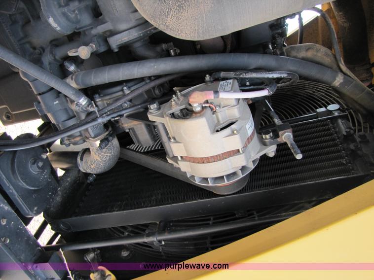 image for item 1022 1995 Caterpillar Challenger 85C track tractor