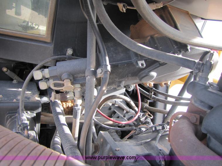 image for item 1022 1995 Caterpillar Challenger 85C track tractor