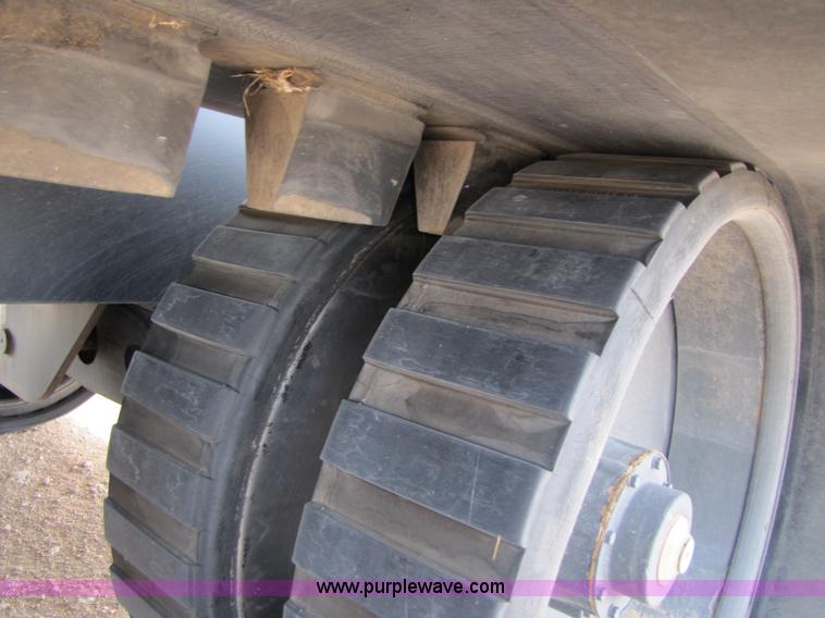 image for item 1022 1995 Caterpillar Challenger 85C track tractor