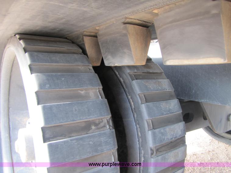 image for item 1022 1995 Caterpillar Challenger 85C track tractor