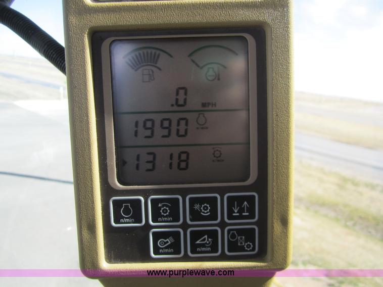 image for item 3011 2006 John Deere 9760 STS combine