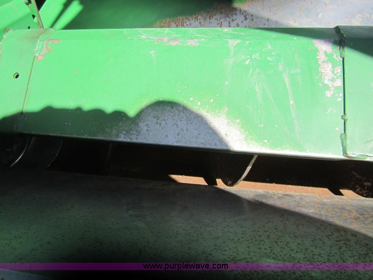 image for item 3011 2006 John Deere 9760 STS combine