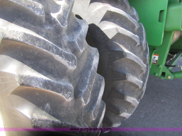 image for item 3011 2006 John Deere 9760 STS combine