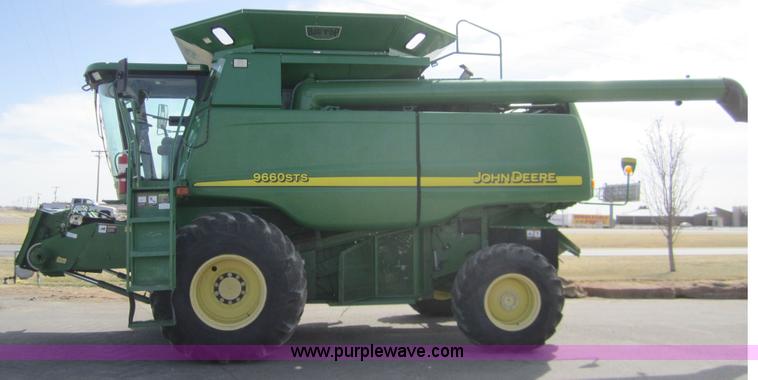 image for item 3012 2004 John Deere 9660 STS combine