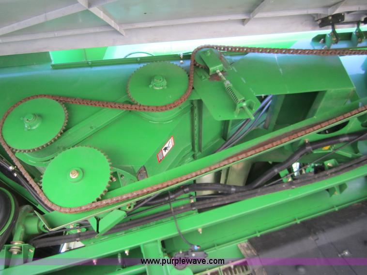 image for item 3012 2004 John Deere 9660 STS combine