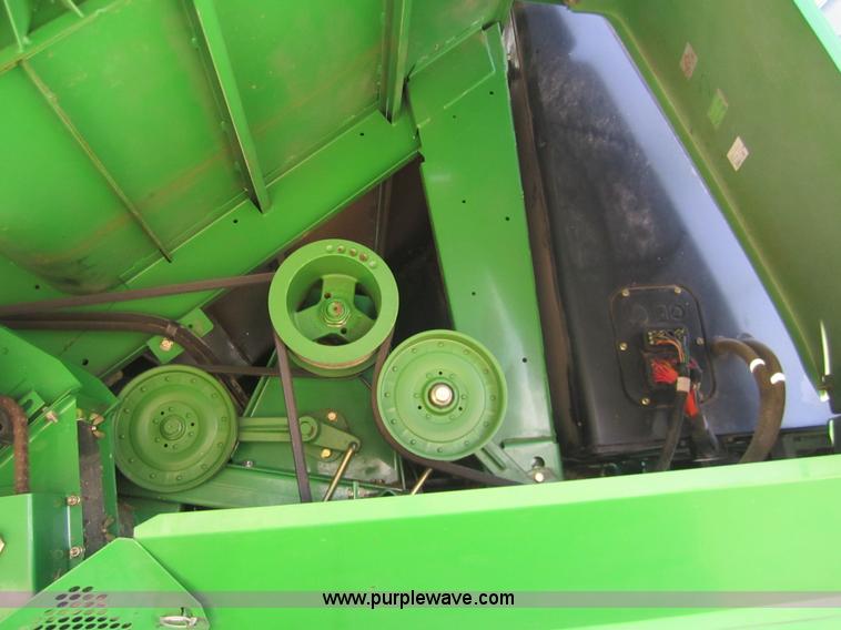image for item 3012 2004 John Deere 9660 STS combine