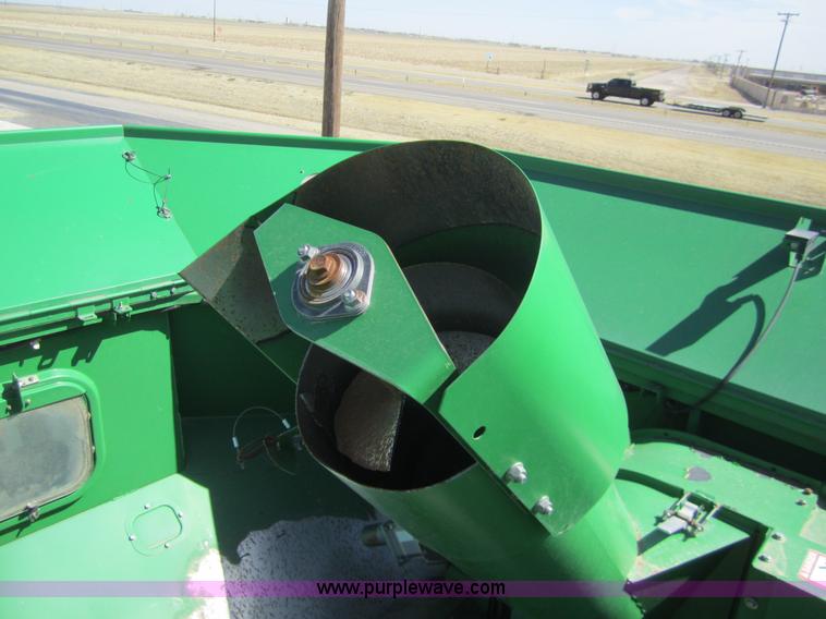 image for item 3012 2004 John Deere 9660 STS combine