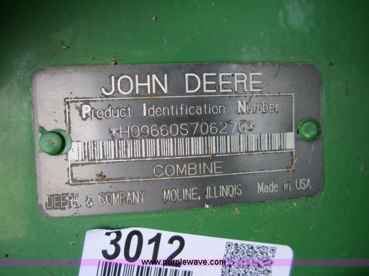 image for item 3012 2004 John Deere 9660 STS combine