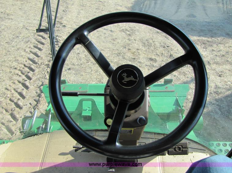 image for item 3012 2004 John Deere 9660 STS combine