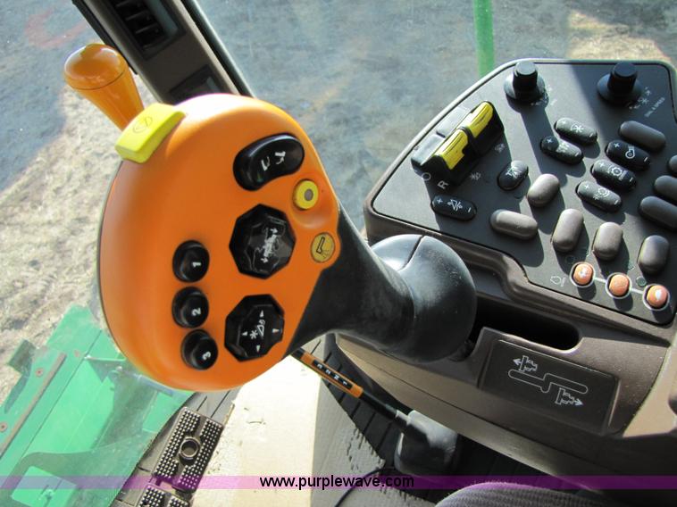 image for item 3012 2004 John Deere 9660 STS combine