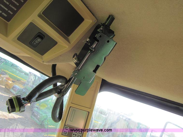 image for item 3012 2004 John Deere 9660 STS combine