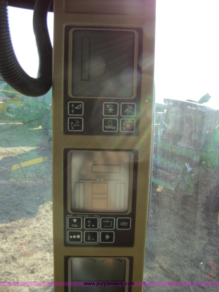 image for item 3012 2004 John Deere 9660 STS combine
